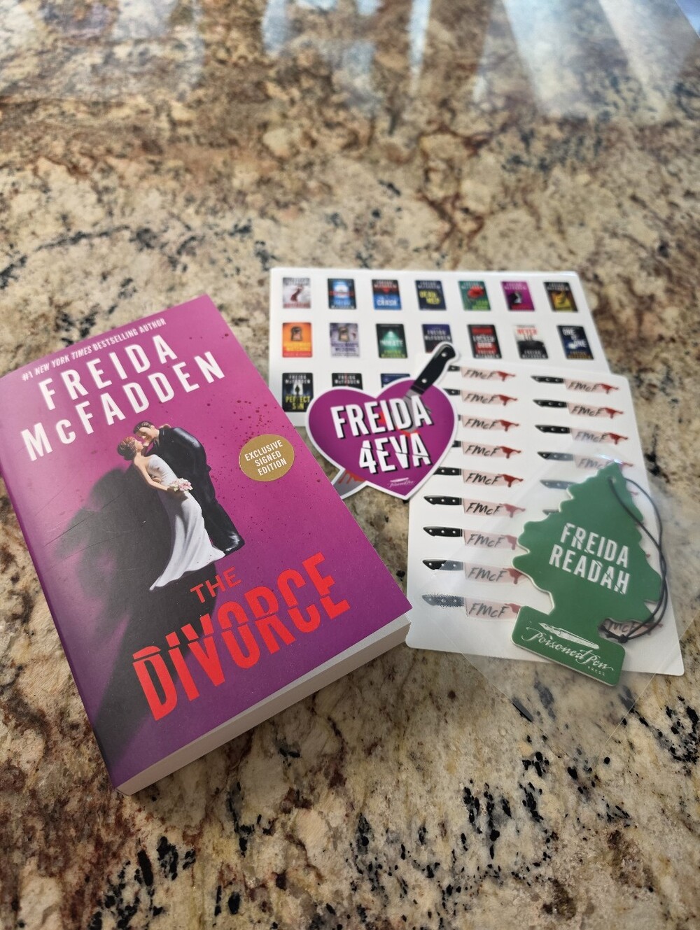 Freida Mcfadden The Divorce SIGNED AND FREIDA STICKERS/ AIR FRESHENER NEW